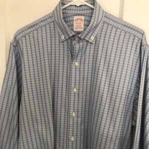 Brooks Brothers men’s button collar shirt 15.5x33